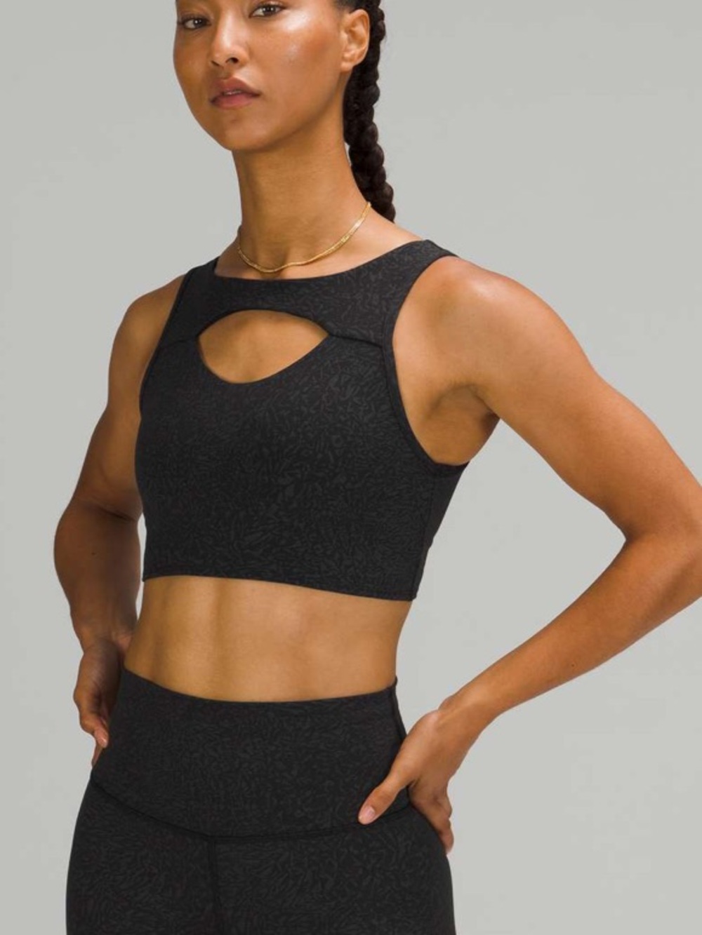 LULULEMON EVERLUX CUT-OUT TRAIN BRA